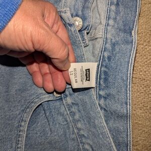 Women's Levi jean shorts